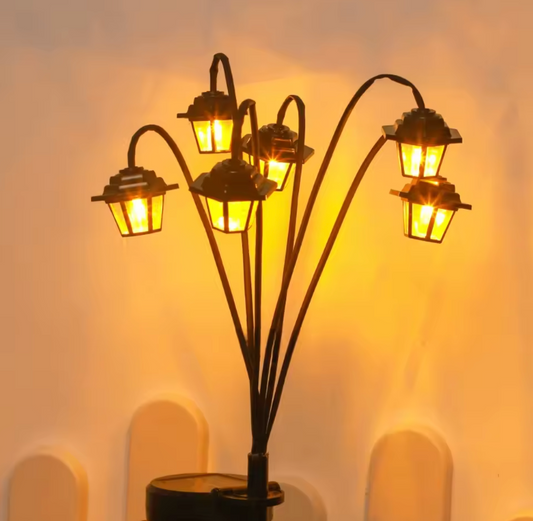 Solar Retro Laterne – Dekorative LED Gartenleuchte im Straßenlampen-Design