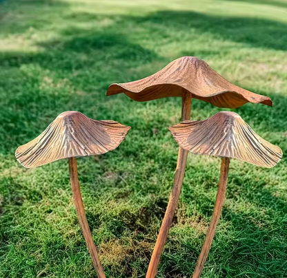 Retro Garten-Pilzdekoration aus Metall – Rostoptik Bodenfigur für Rasen & Außenbereich