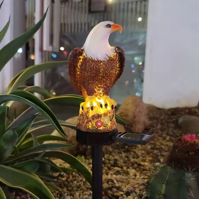 Solarharz Adler Gartenlampe – LED-Bodenleuchte für Rasen, Terrasse & Außenbereich