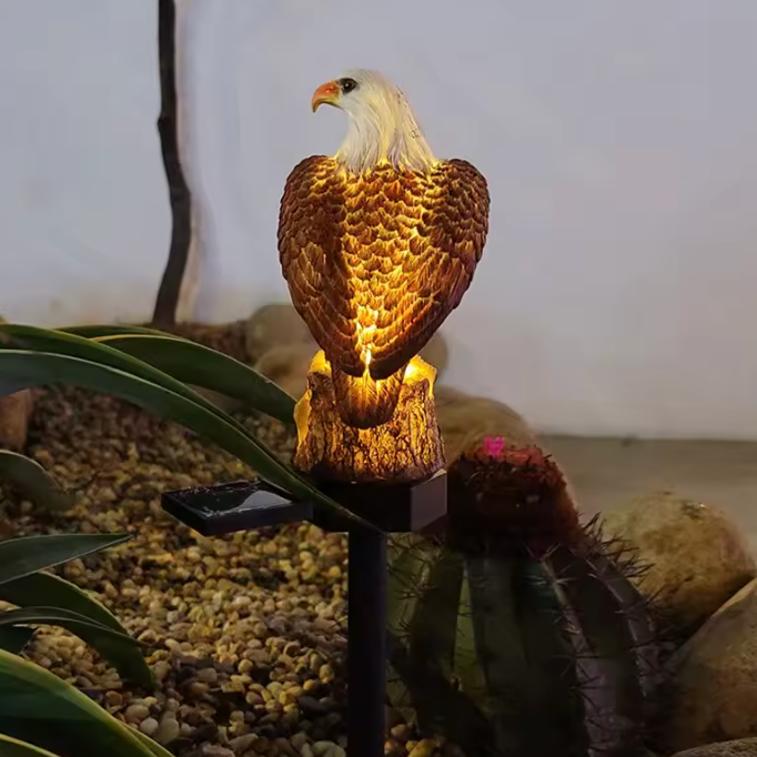 Solarharz Adler Gartenlampe – LED-Bodenleuchte für Rasen, Terrasse & Außenbereich