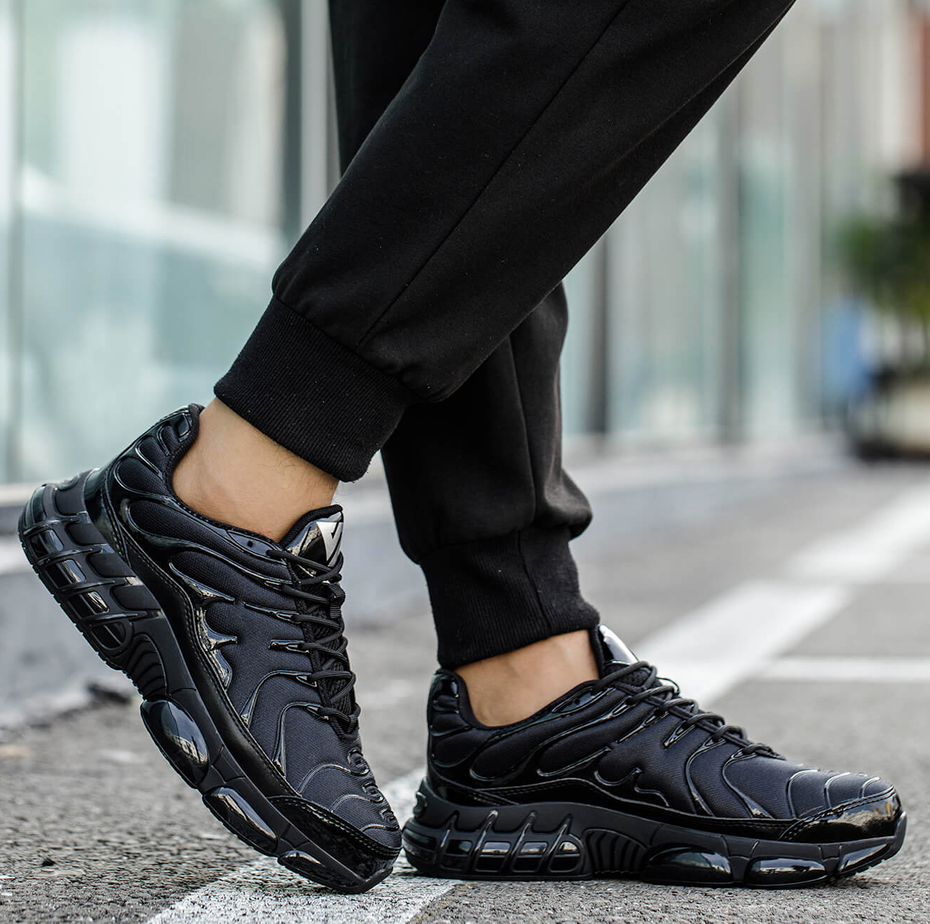 Sicherheits-Sneaker – Ultraleichte Sicherheitsschuhe mit Stahlkappe & Durchtrittschutz aus Kevlar – Pannensicher & Sportlich