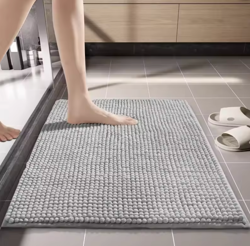 Bath Mat Non-Slip - Soft, absorbent bathroom mat with quick-drying plush