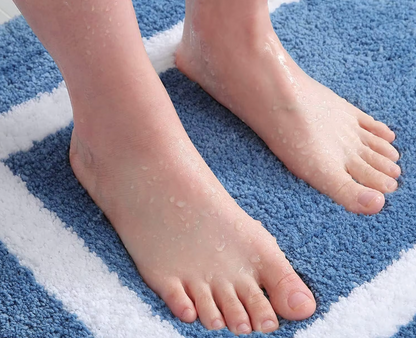 Soft Microfiber Bath Mat Non-Slip - Absorbent bathroom rug with thick plush
