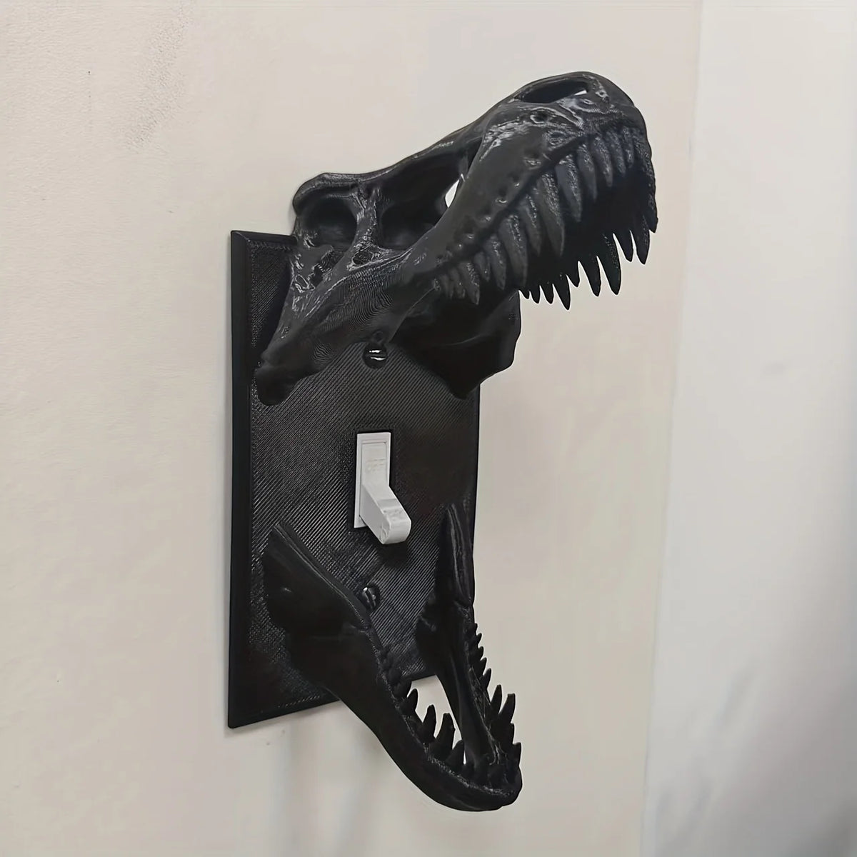 Dinosaurier Dekor | T-Rex Schädel Schalterabdeckung mit 3D-Design | Einzigartiges Wohnaccessoire für Dinosaurier-Fans 3