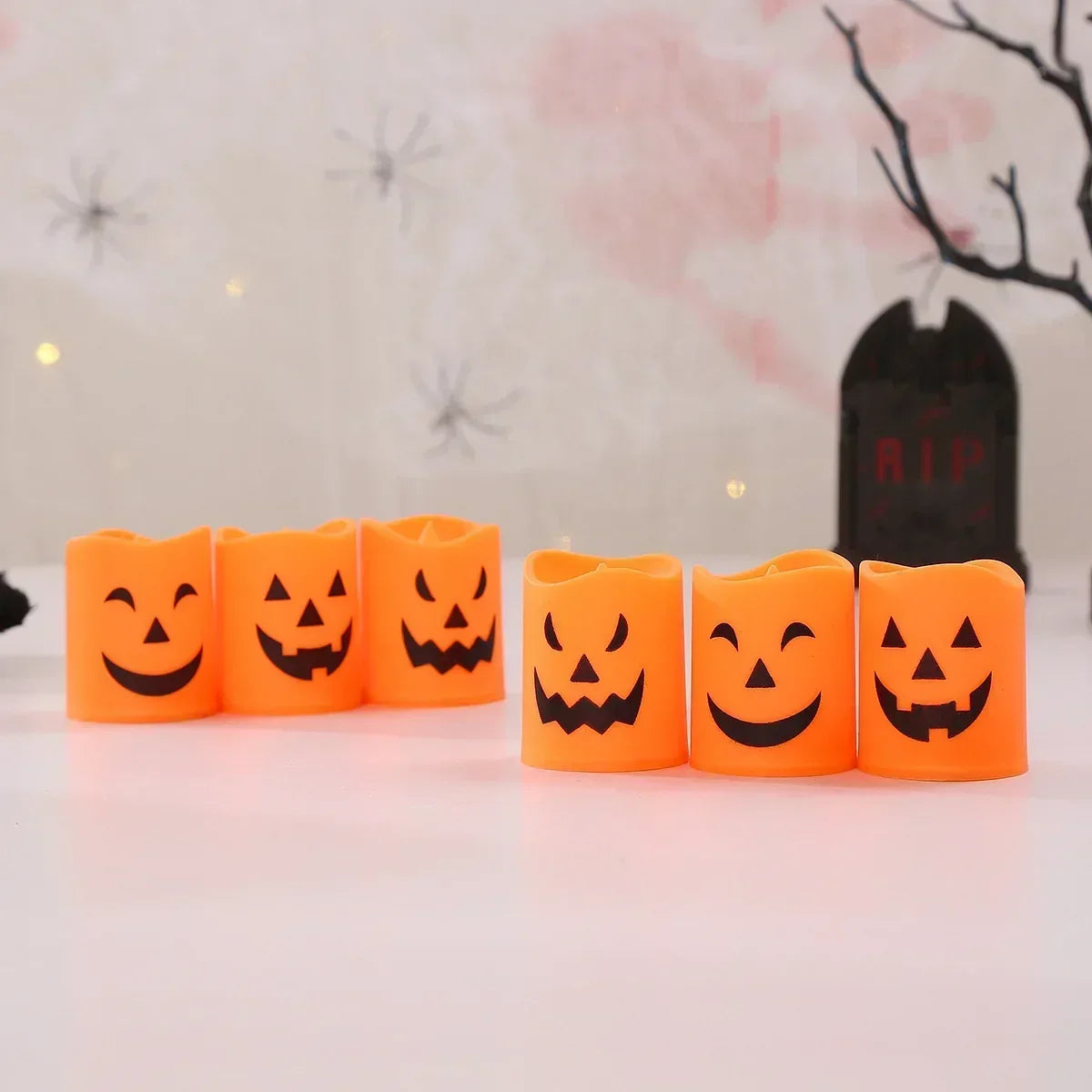 Halloween-Dekoration | LED-Kerzen-Set mit Kürbisgesichtern | Flammenlos für Gruselige Atmosphäre 7