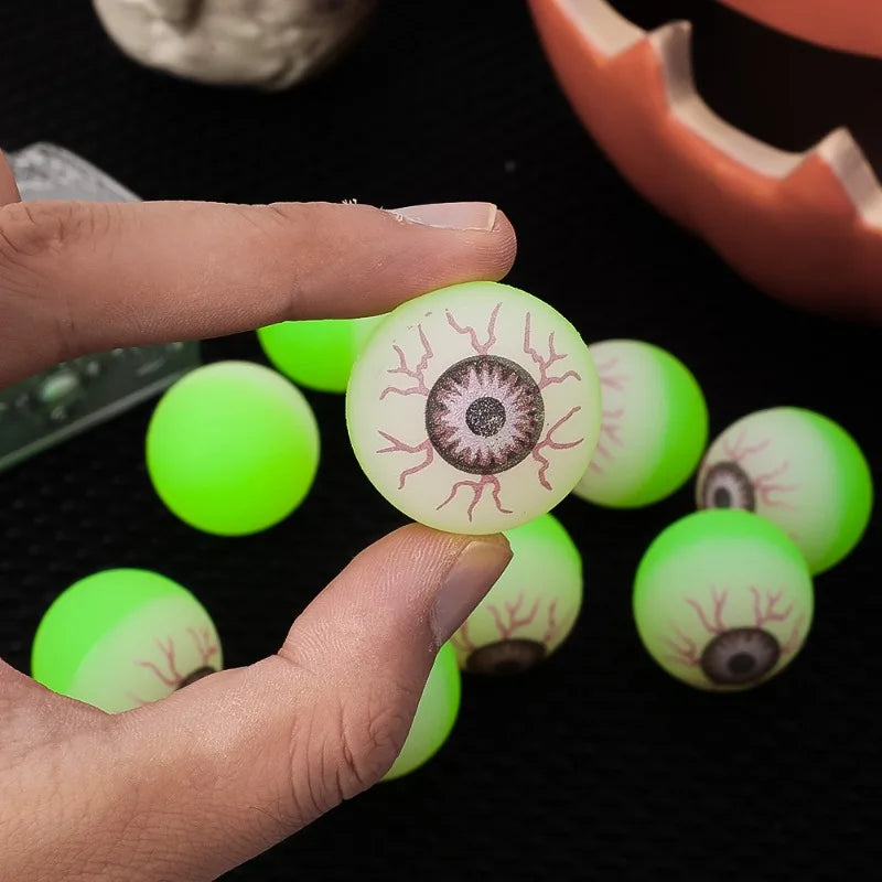 Hüpfbälle mit Augapfel-Design für Halloween mit fluoreszierendem Effekt | Spaßige Deko für gruselige Partys 3