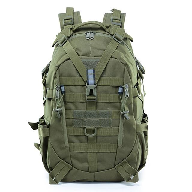 Rugged Adventure | Militärischer Taktikrucksack mit Wasserschutz | Vielseitig für Outdoor-Aktivitäten und Komfort 0