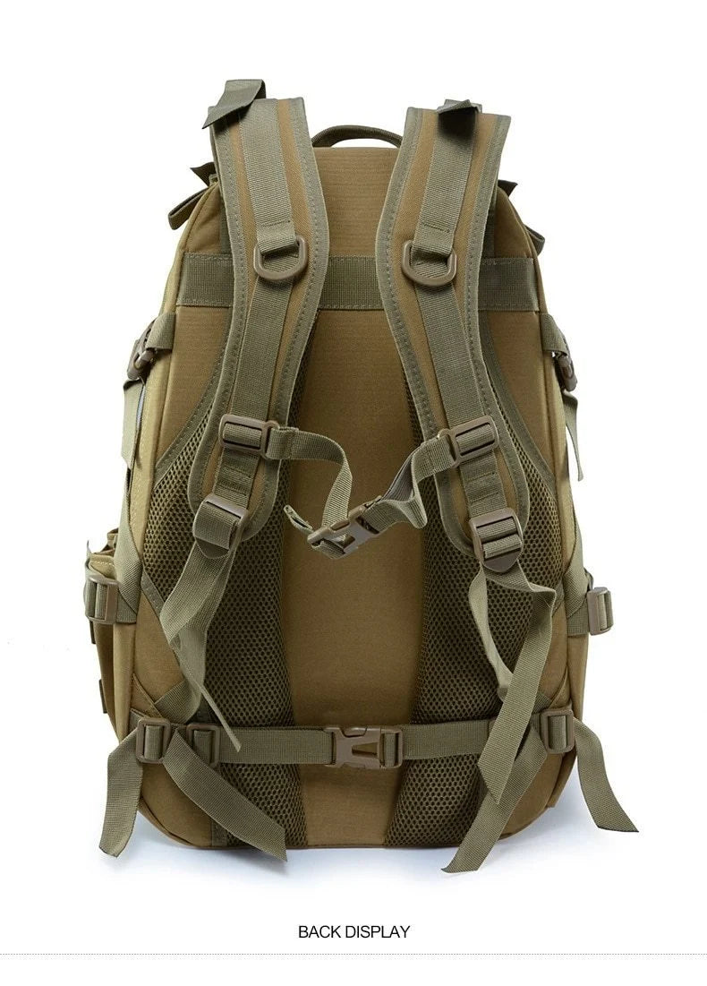 Rugged Adventure | Militärischer Taktikrucksack mit Wasserschutz | Vielseitig für Outdoor-Aktivitäten und Komfort 3