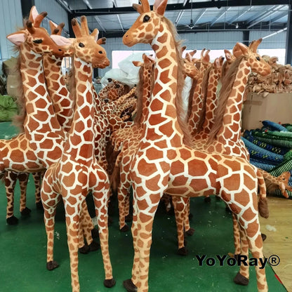 Safari-Giraffe | Plüsch Stofftier mit Lebensechten Details | Kuscheliger Begleiter für Abenteuer im Kinderzimmer 4