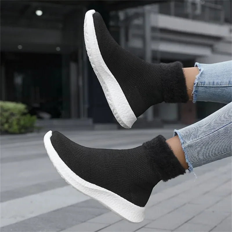 Wolkenschuhe | Kuschelige Sockenschuhe mit Gummisohle | Bequeme Passform für Alltag und Reisen 6