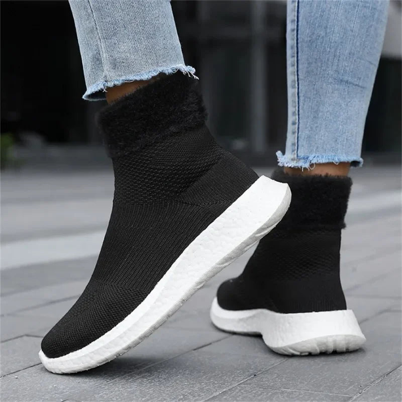 Wolkenschuhe | Kuschelige Sockenschuhe mit Gummisohle | Bequeme Passform für Alltag und Reisen 8